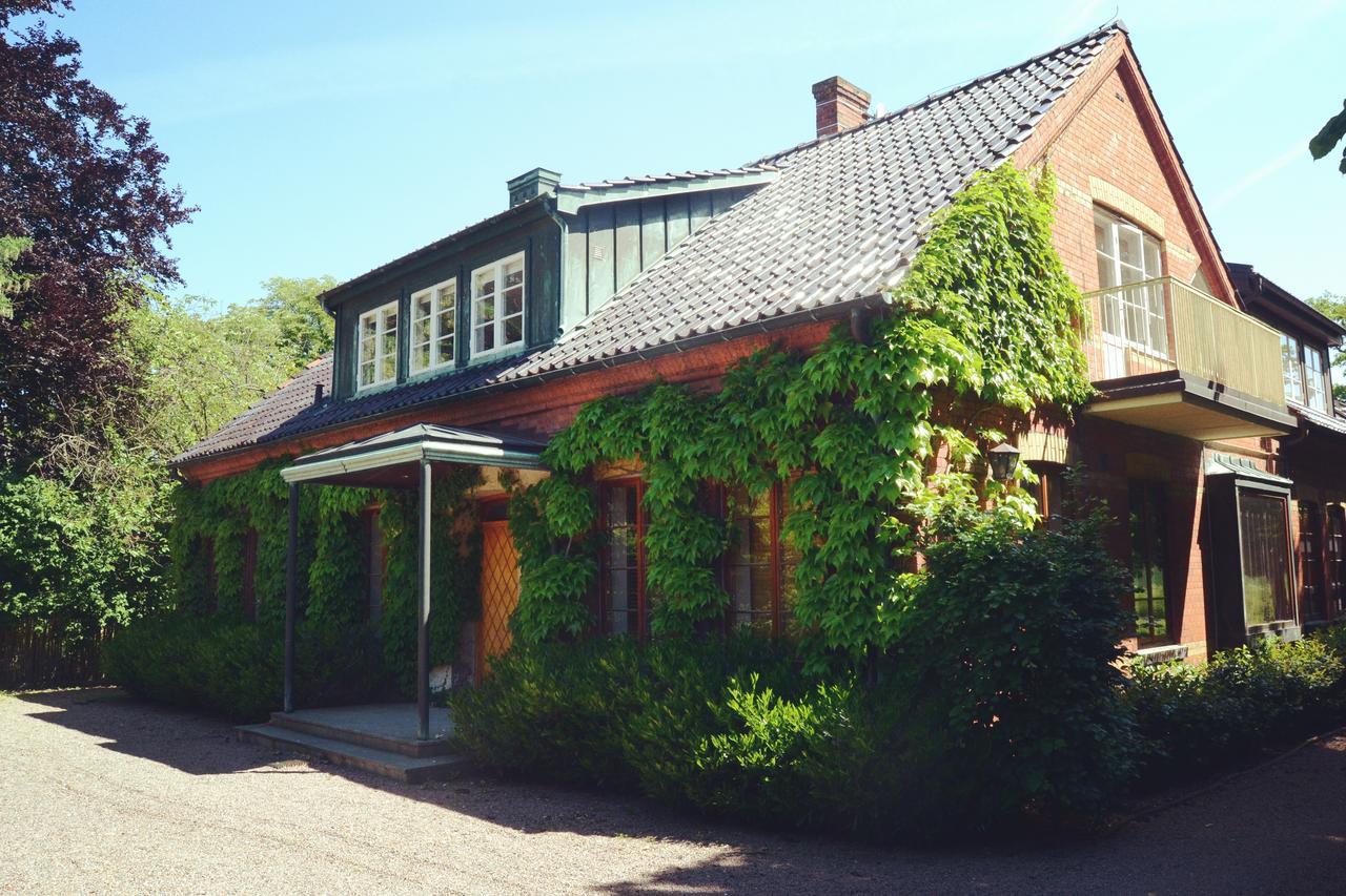 Minnesberg Bed & Breakfast Trelleborg Bagian luar foto